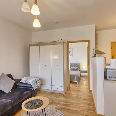 Akva 1 Apartment *
