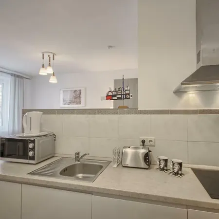 Apartment Akva 1